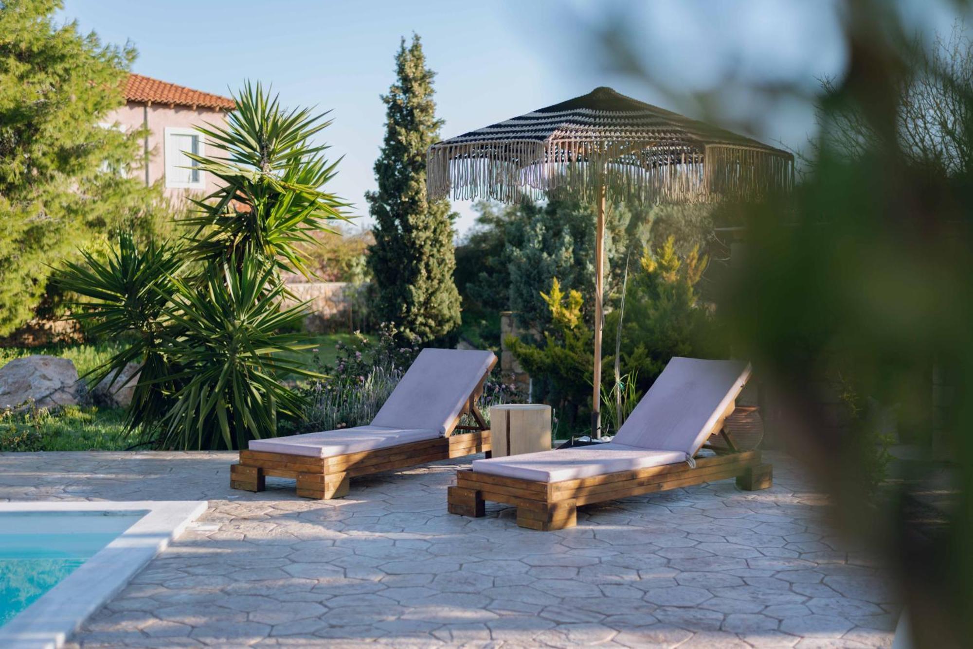 Seaside "Stone & Light Villa Ii" Close To Aegina City Khloi 外观 照片